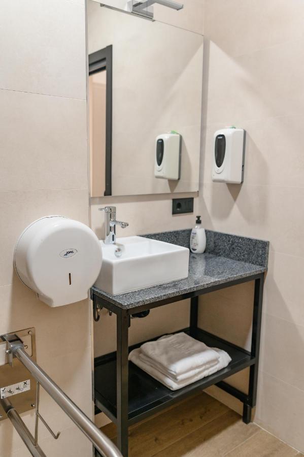 Vad Hostel Alicante - Youth Hostel Age Limit 18-49 Экстерьер фото